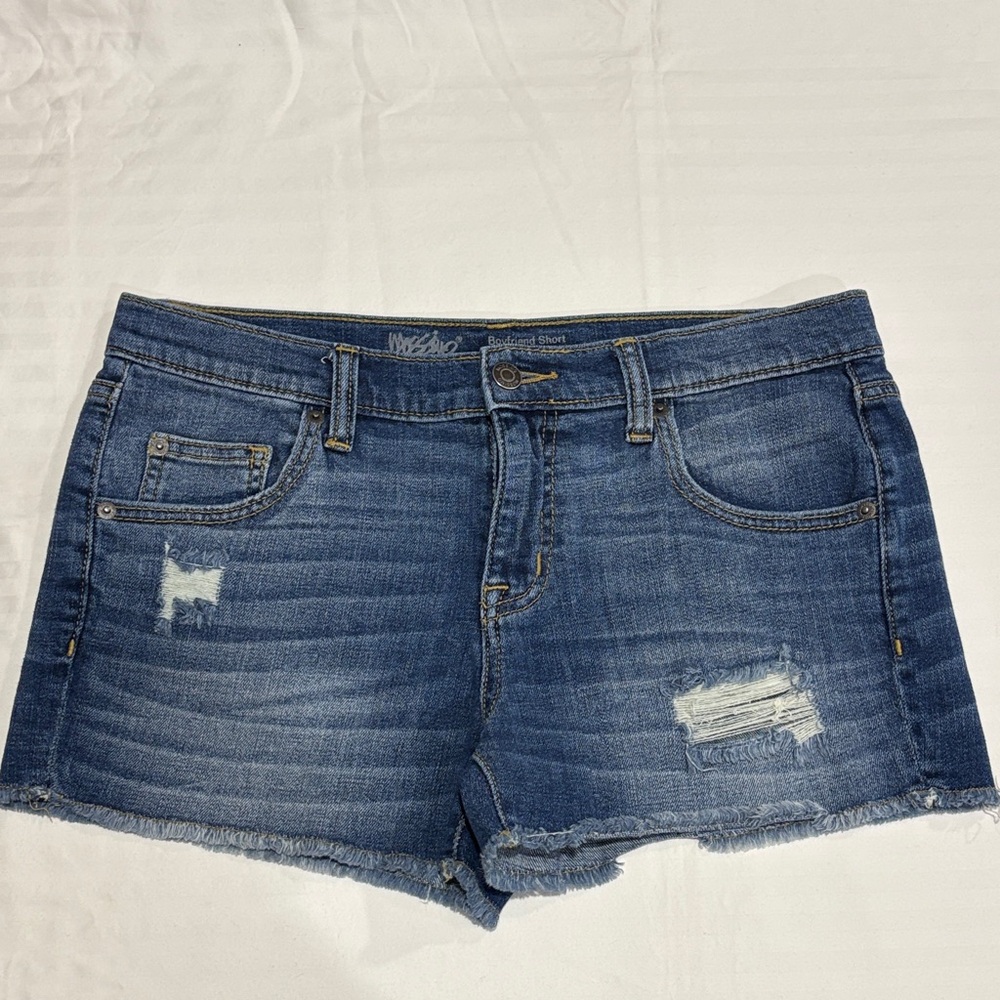 Mossimo Boyfriend Denim Shorts Women’s Size 4/27